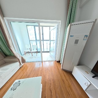 23连山湖畔两室二厅4